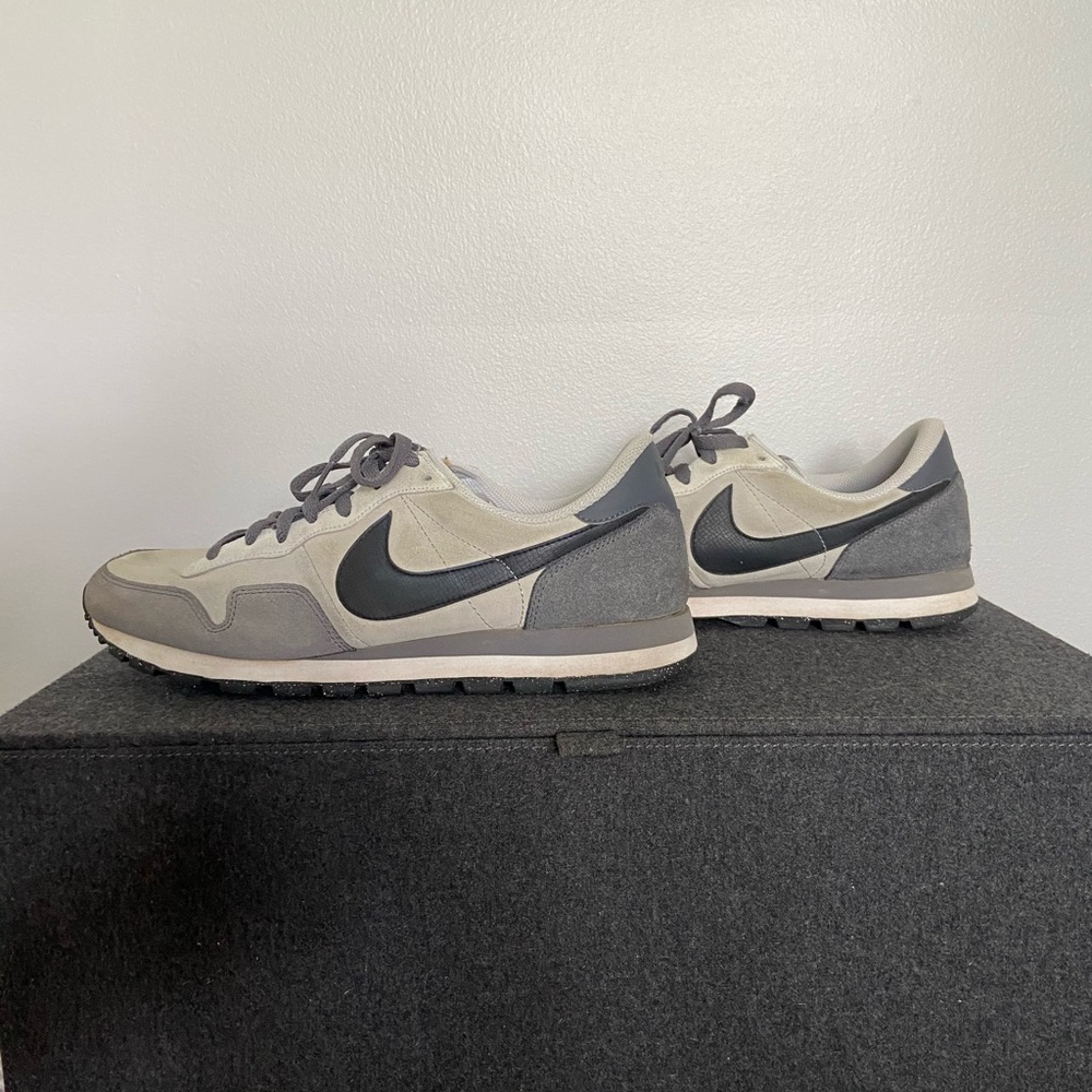 Nike Air Pegasus 83 LTR - Barely Used!